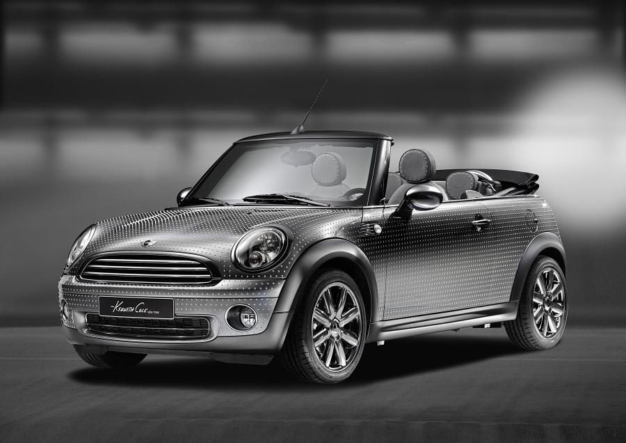  Mini One Life Ball Cabrio Designed by Kenneth Cole 2010 года  (фото 1 из 4)